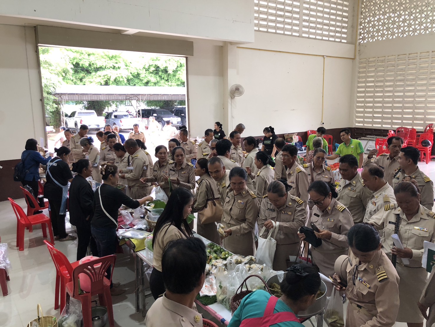 📣พช.เวียงเก่า จับมือ ที่ว่าการอำเภอเวียงเก่า ขับเคลื่อนนโยบาย "ไทยช่วยไทย" กระตุ้นเศรษฐกิจฐานรากสู่ความยั่งยืน